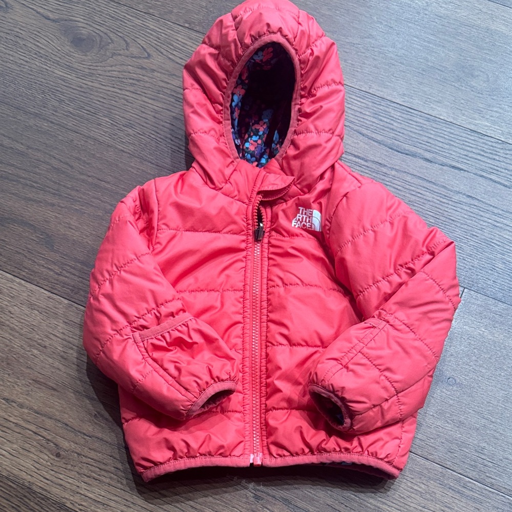 The North Face - Pink Hooded Puffer Jacket (reversible)